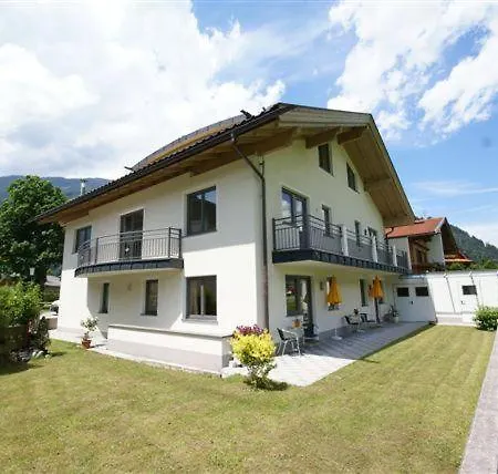 Ambiente Апартаменты *